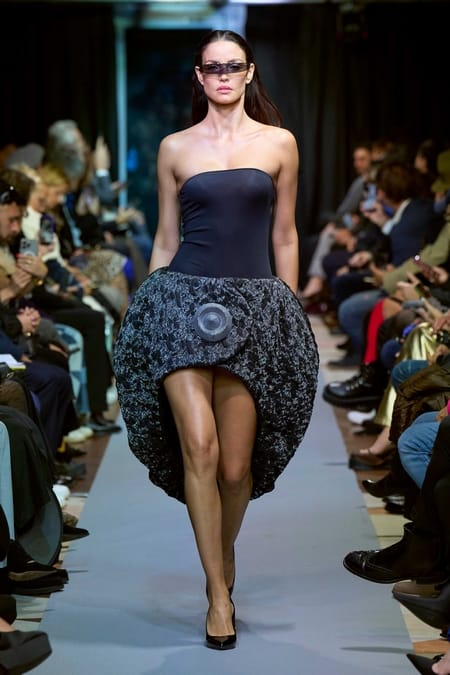 Pierre Cardin 16