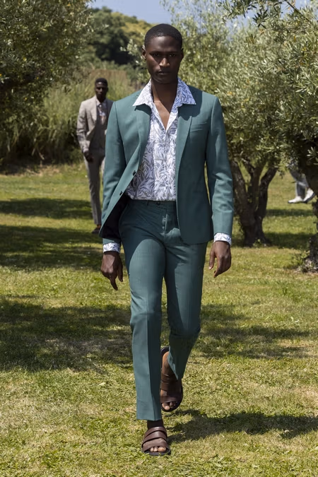 UNGARO : L'Élégance Naturelle 8 UNGARO 09